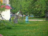 В самом деле - детская площадка... see picture golya588.jpg 640x480 